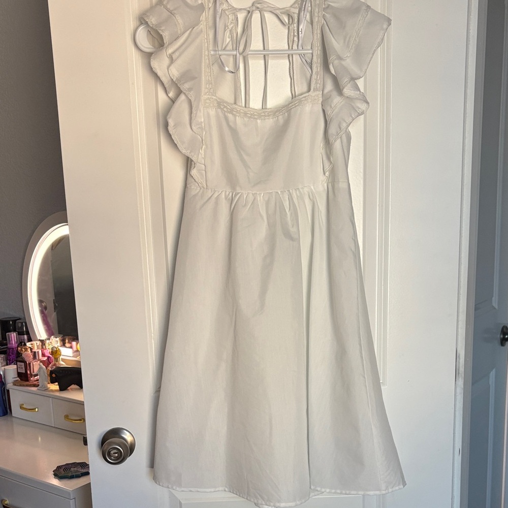 Lulu's white mini dress